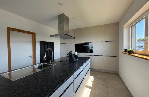 luxuriöse Villa Möwengeflüster - 220qm große Ferienwohnung für bis zu 8 Gästen mit Sauna direkt am Goitzschesee - Foto 10