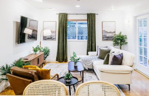 Serene Escape 2BD Private Patio & Firepit near Stanford - Foto 17