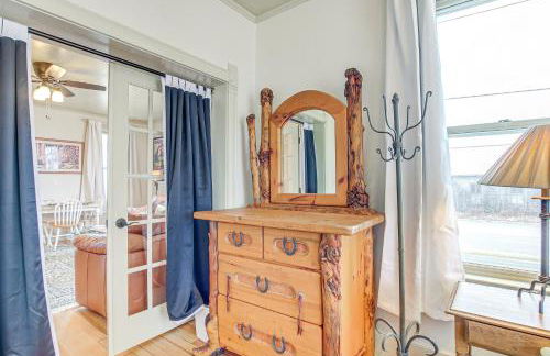 Lovely Elkhart Lake Apartment - Walk to Town! - Foto 19