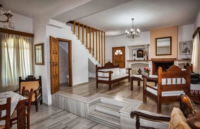 Petrinos Milos - Foto 14