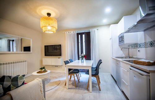 Apartamentos UXAMA LUXURY EPONA - junto a la Plaza Mayor con ascensor - Foto 32