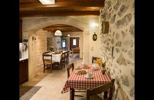 Amari Villas - Photo 27