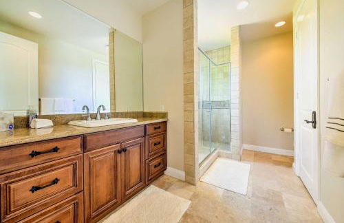 Luxe Wine Country Estate with Orchard-Facing Balcony - Foto 21