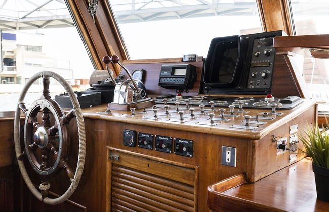 Luxury Boat in Port Forum - Photo 31