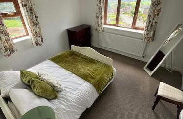 Staycation 3-bedroom home with panoramic views free off road parking - Foto 26