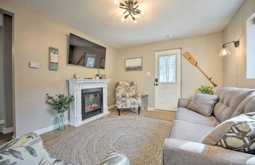 Waterfront Syracuse Home with Patio and Fire Pit! - Foto 6