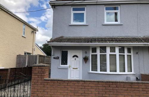 Mellte Avenue - Waterfalls House - Photo 8