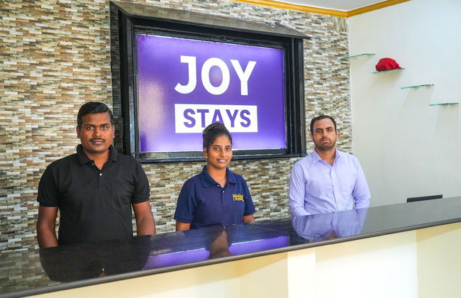 RENTON MANOR BY JOY STAYS - Photo 2