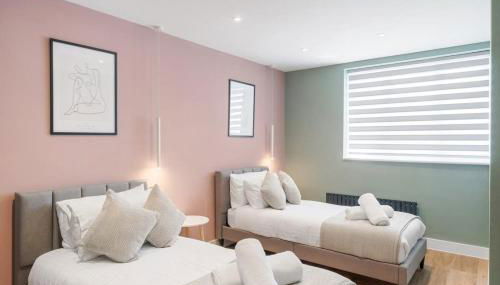 Stylish Apartment with Parking 2 Mins to Seafront - Foto 4