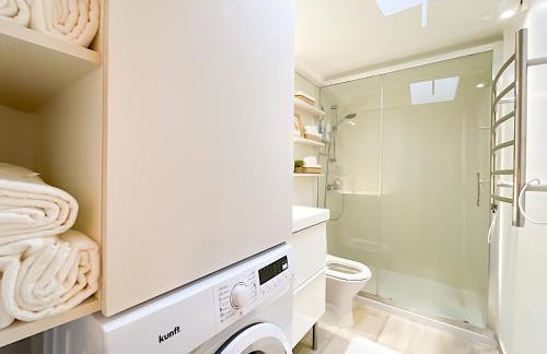 Entire 2 Bedroom Family Friendly House in Belem Lisbon 3 to 5 Guests - Photo 26