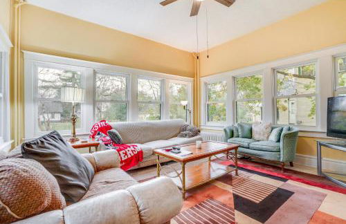 Eau Claire Retreat Close to Campus and Dtwn! - Foto 1