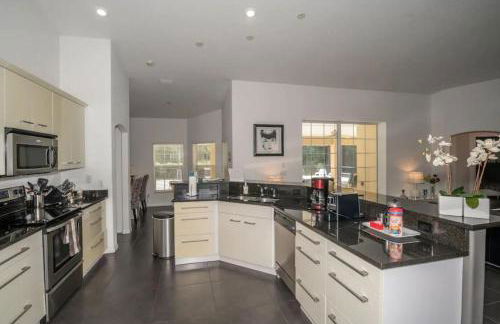 Luxury with a pool - Foto 6