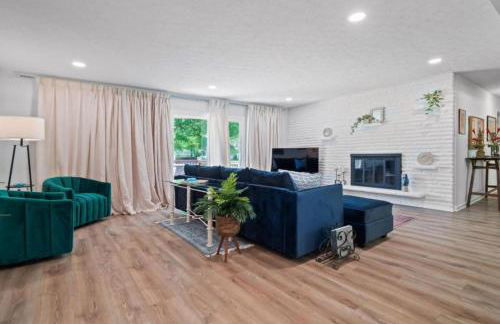 Spacious and Luxury Designed Ranch with Game Room - Foto 10