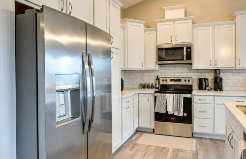 Ocean Shores Home with Game Room - Walk to Beaches! - Foto 9