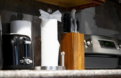 Musicians Escape in South Seattle Near It All - Foto 28