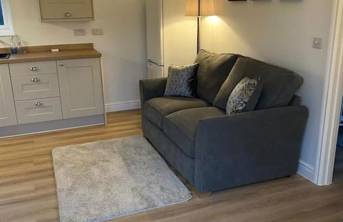 Haven Oaks - Self contained rural lodge 2 - Photo 4