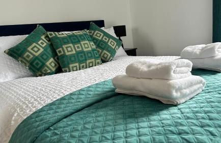 Elegant Modern 2-Bed Apartment steps from Belfast City Centre - Foto 3