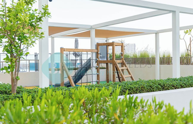 Bloomfields Stunning STU in Reflection - Photo 5