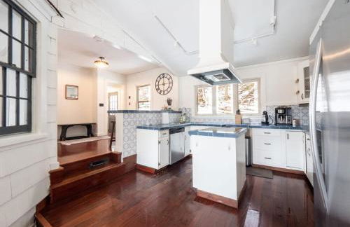 Berkshire Vacation Rentals: Chic Pittsfield Home With A View - Foto 9