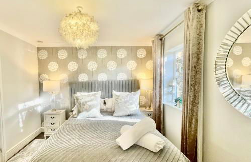 Cotswold Chic Retreats "Jacinabox" Central Chipping Campden-Parking-Garden - Photo 8