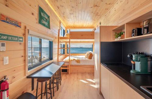 Luxury Waterfront Cabin 7 - Foto 2