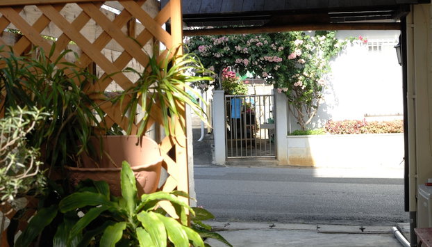 Yukuiru - Foto 3, Entrada interior