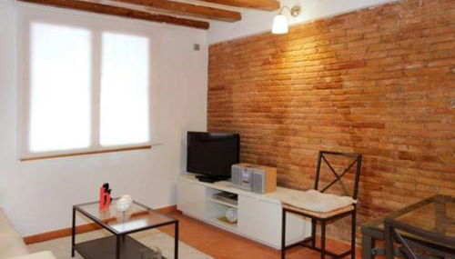 Apartamento Céntrico en Edificio Histórico con Encanto para Familias, Hasta 5 Personas - ES-341-1 - Foto 3