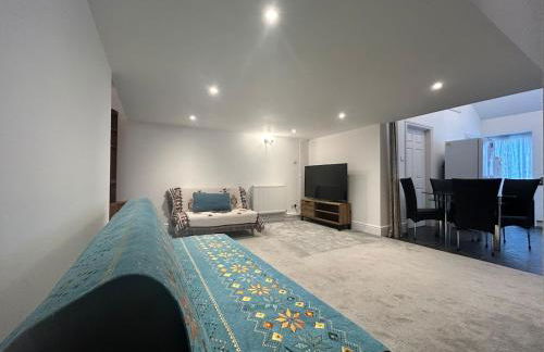 3 Bedroom Lovely Calm Independent Home - Foto 1