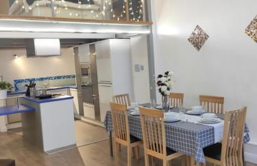 City Centre duplex 3rooms apartment with parking - Foto 1