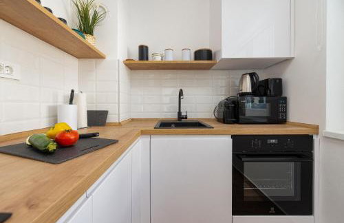 Dolphin view with a pool by the beach - Foto 7