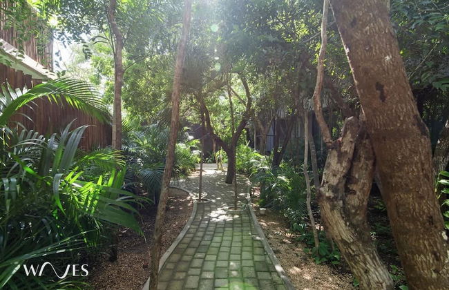 2BR w Private Pool - Steps Away From the Beach - Photo 36