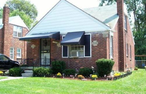 Chic City Charming Bungalow with all the Amentities Great Family Getaway! - Foto 7