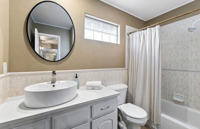 Scandinavian Chic – Hot Tub, Bikes and Lake Life! - Foto 22