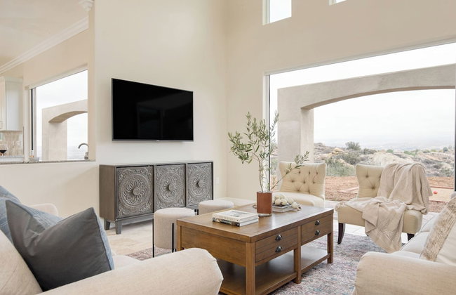 Incredible Estate w/ Panoramic Views & Bocce Ball Court! Malbec by Avantstay - Photo 45