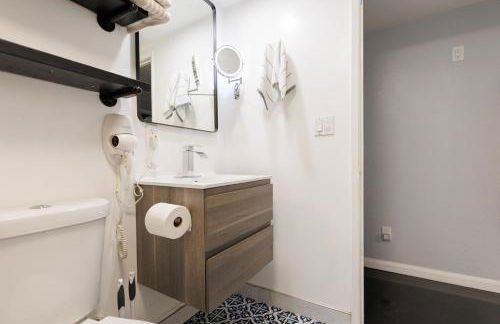 Victorian Retreat 2Bed, 1Bath, Parking, Game Room - Foto 17