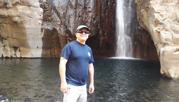 Na cascata Tamanique