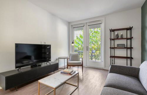 Blueground Beverly Grove rooftop nr Beverly Hills LAX-224 - Foto 2