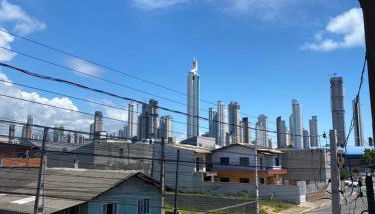 Casa a 1 km andando até a praia, barra sul de Balneário Camboriú - Foto 2