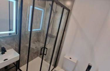 5 mins from the Eden Project Baybreeze Holiday Apartment, Sea Views, Super Kingsize Beds - Foto 14