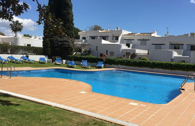 Fascinating & Luxurious Mountain & Pool View Apartment in Porto Banús - Photo 13