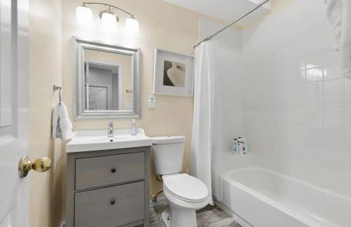 Luxury 3BR & Parking in Central DC - Steps to Metro - Foto 23