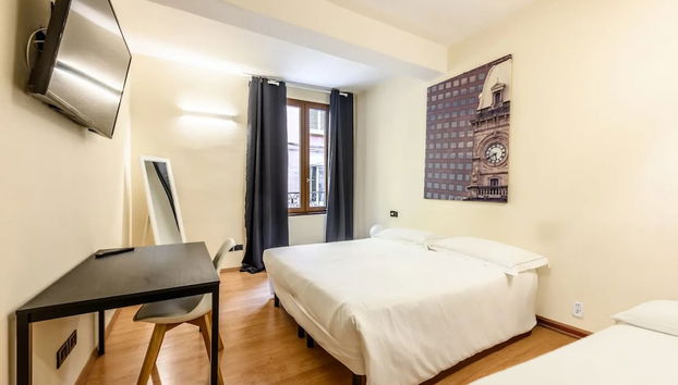 Emilia Studios 1 - Photo 4, Chambre