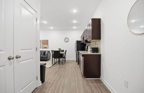 Contemporary 1BR inside Fairmount Square - Foto 12