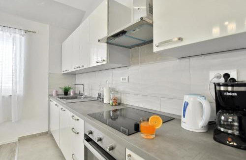 Apartments Mica - Photo 15