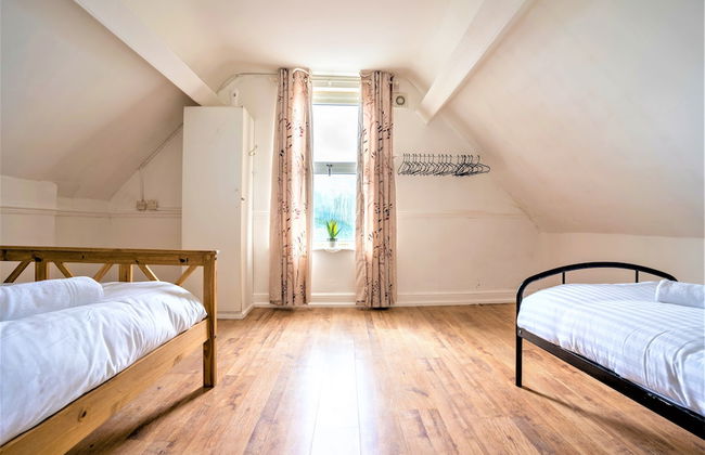 Travellers Stays In The Heart Of Orrell Park - Foto 2