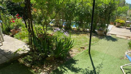 Gîte avec piscine Mes Vacances en Provence à Beaumes de Venise - Foto 2, Garden view