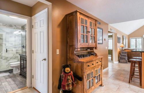 G5 WOW Stunning single level home next to golf course and Mt Washington Hotel AC skiing - Foto 22