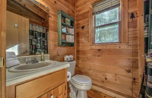 Golden Eagle GA Cabin - Hot Tub, Firepit & Fast WiFi - Foto 21