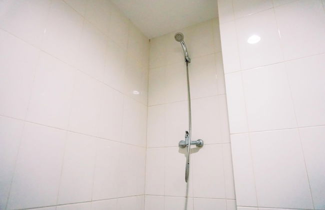 Nice And Comfy Studio At Ambassade Kuningan Apartment - Foto 12