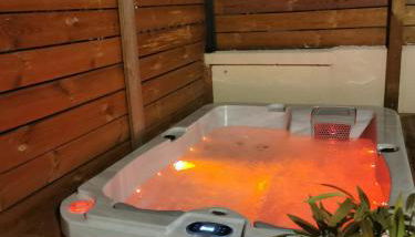 Le Chalet Champenois - Jacuzzi - Terrasse - Calme - Ciné Netflix - Foto 4